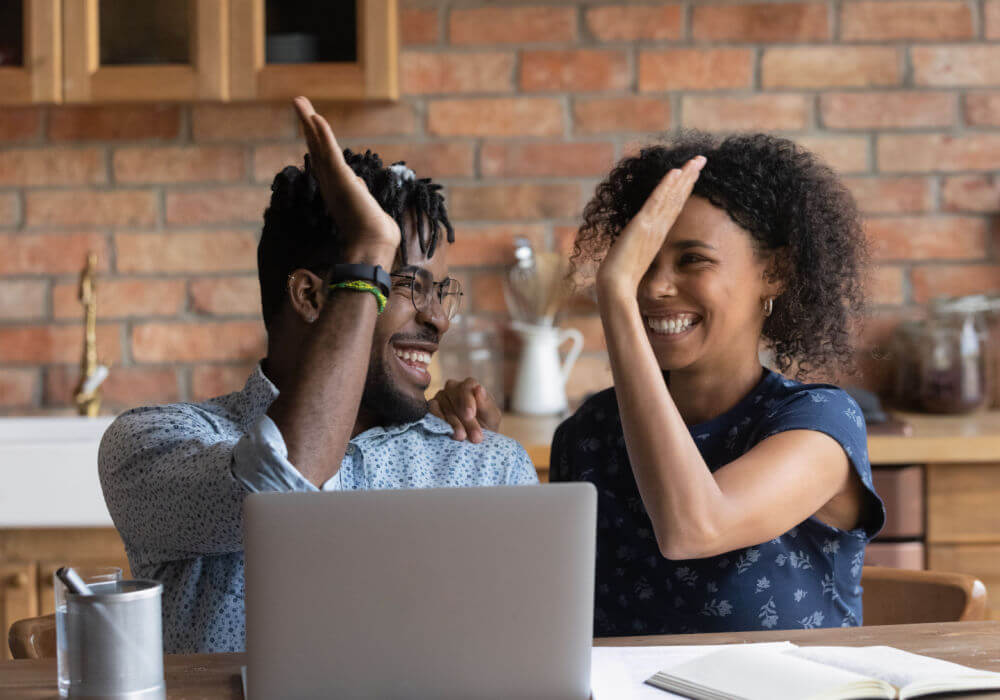 A couple gets a payday loan in Quincy, Fl