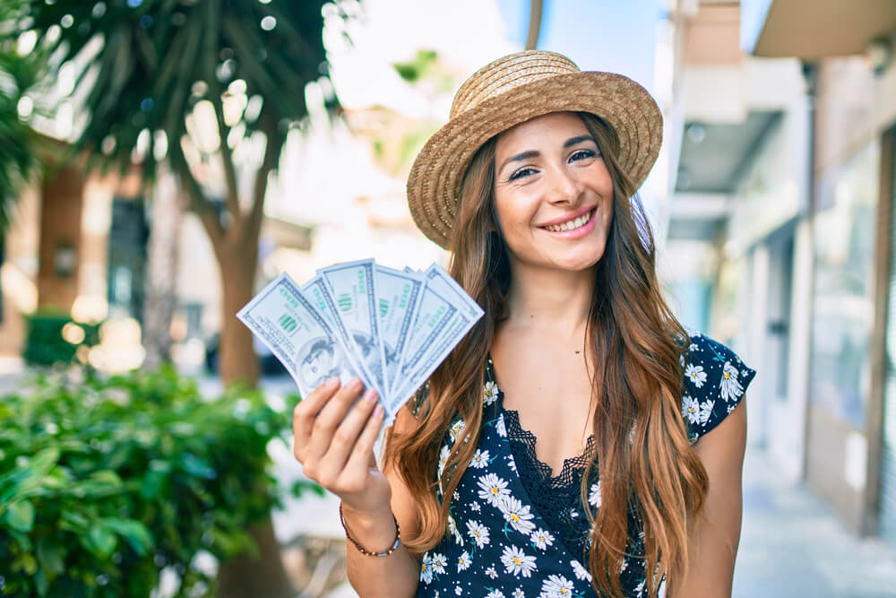 woman got a payday loan in Opelousas