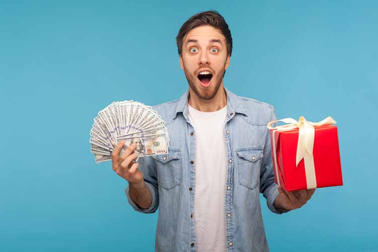 man with christmas cash payday loan