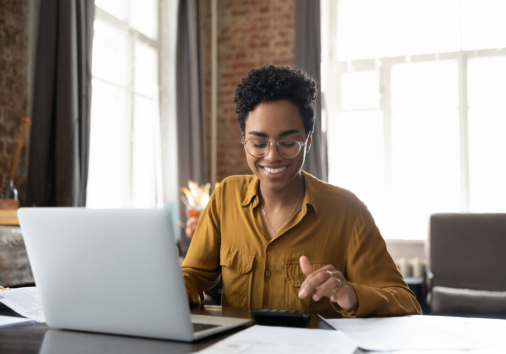 woman looking at budgeting tips