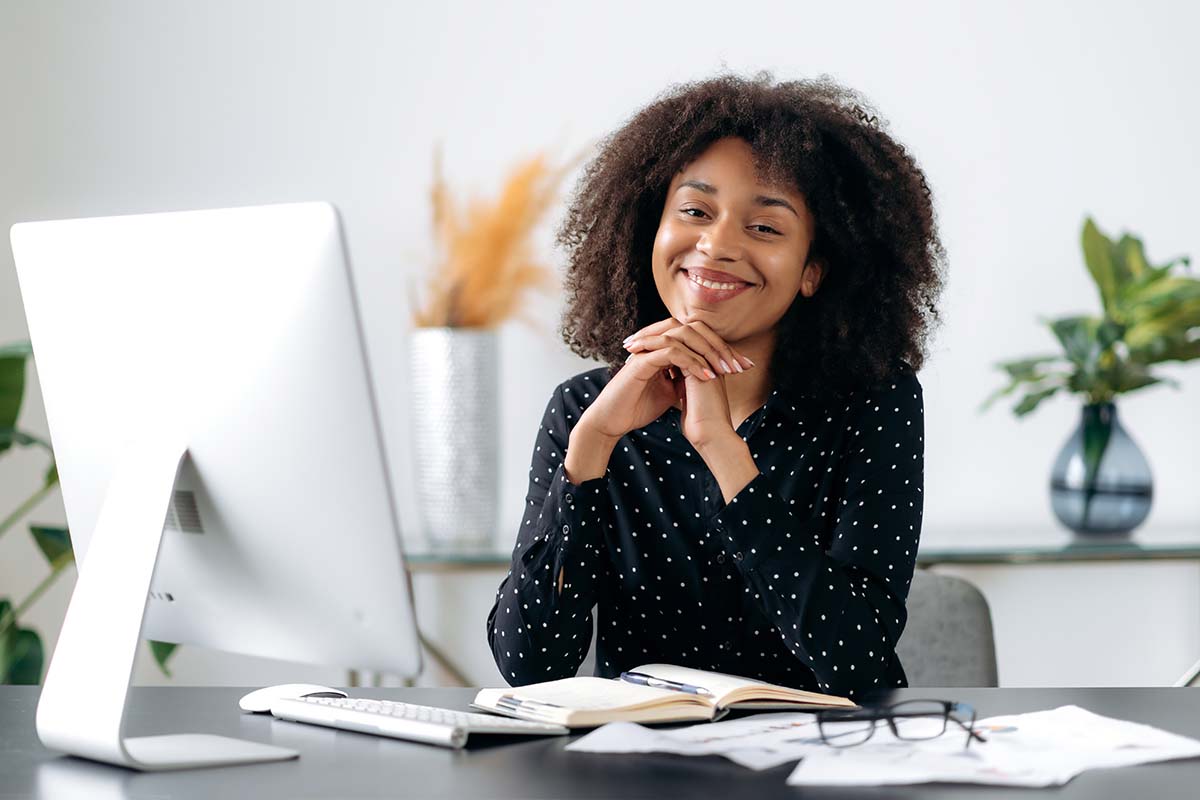 woman getting financial assistance to help with mortgage