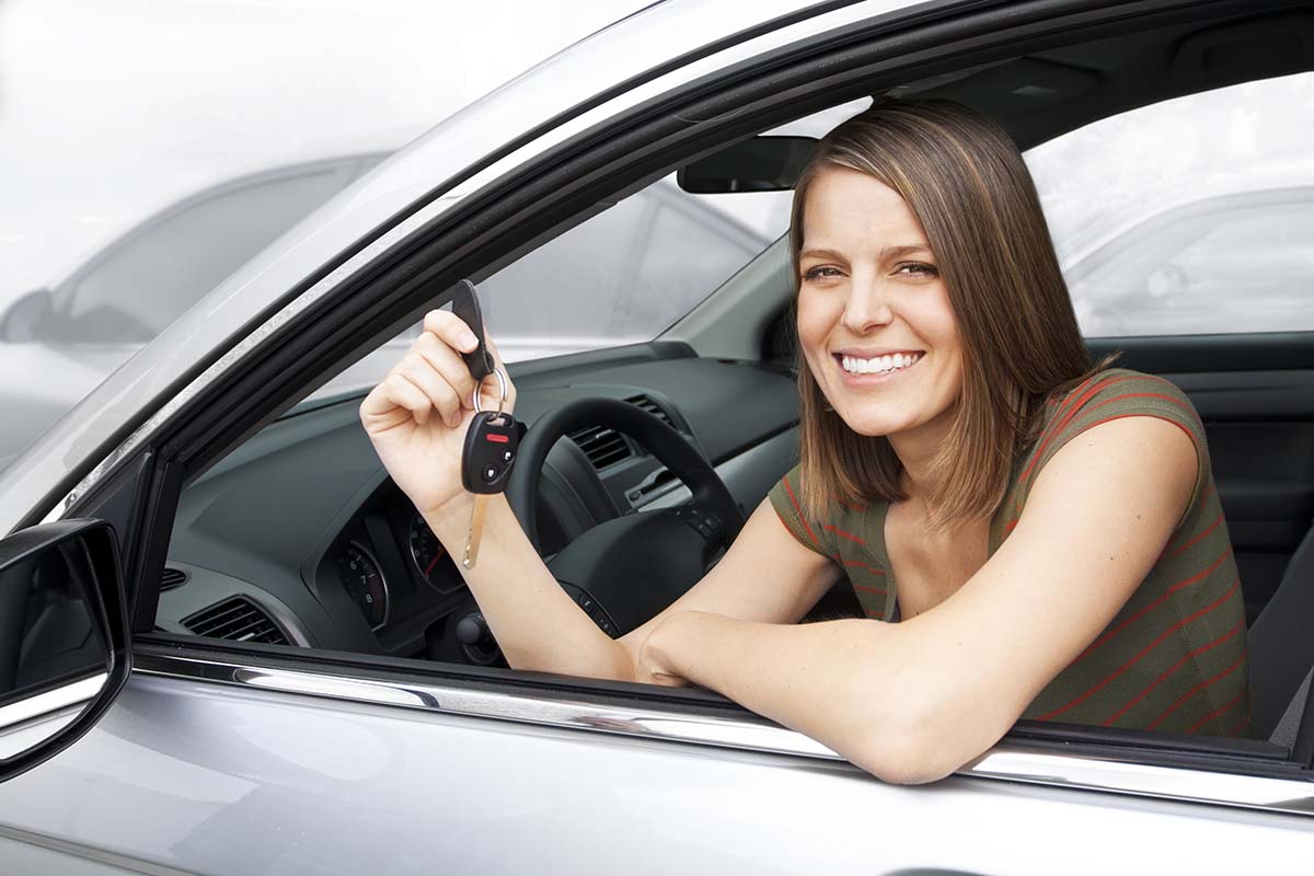 girl happy with fast title loan cash