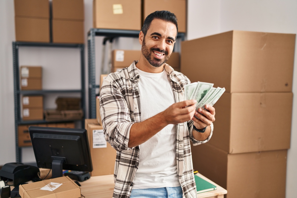 seasonal worker got off-season income support