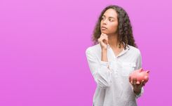 woman wonders about instant cash advance online
