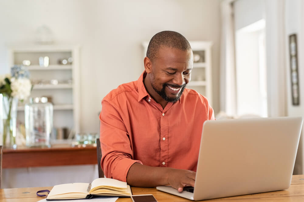 man applies for a title loan online