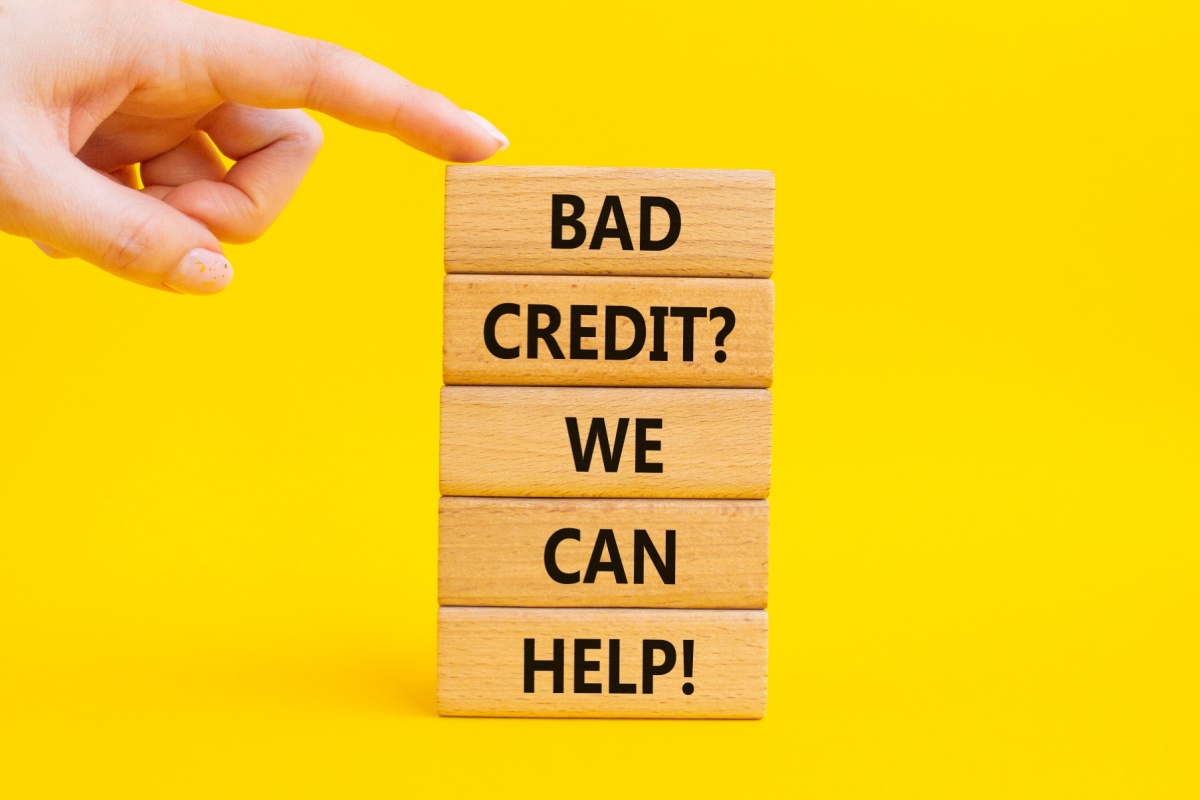 wooden blocks that say "bad credit? we can help!"